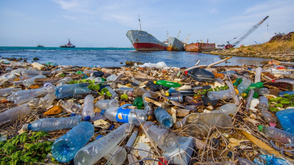 UN agencies at COP27 urge action to tackle impact of plastic on climate