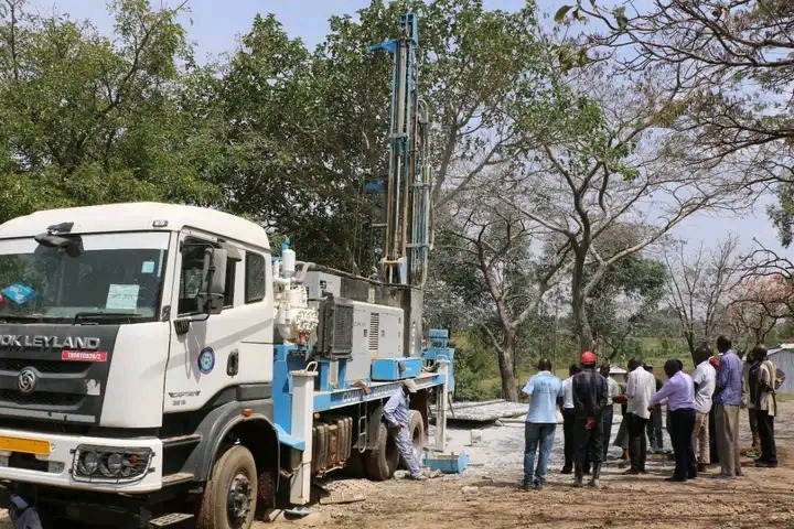 County water drilling rigs